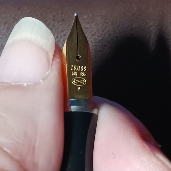 Cross 1/20 10K Gold Filled Fountain Pen, 14K Gold Nib with Box, Vtg. - Picture 5 of 7